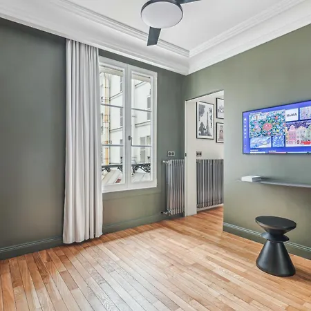 Magnificent Flat - 2br-6p - Champs Elysees Apartment *
