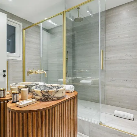 Magnificent Flat - 2br-6p - Champs Elysees Apartment *